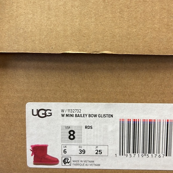 🍁 UGG 🍁 BAILEY BOW REDISH GLISTEN BOOT - Picture 15 of 15